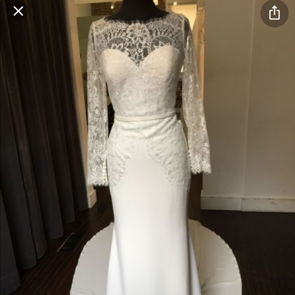 Pronovias Harpalyke Wedding Gown - Lined